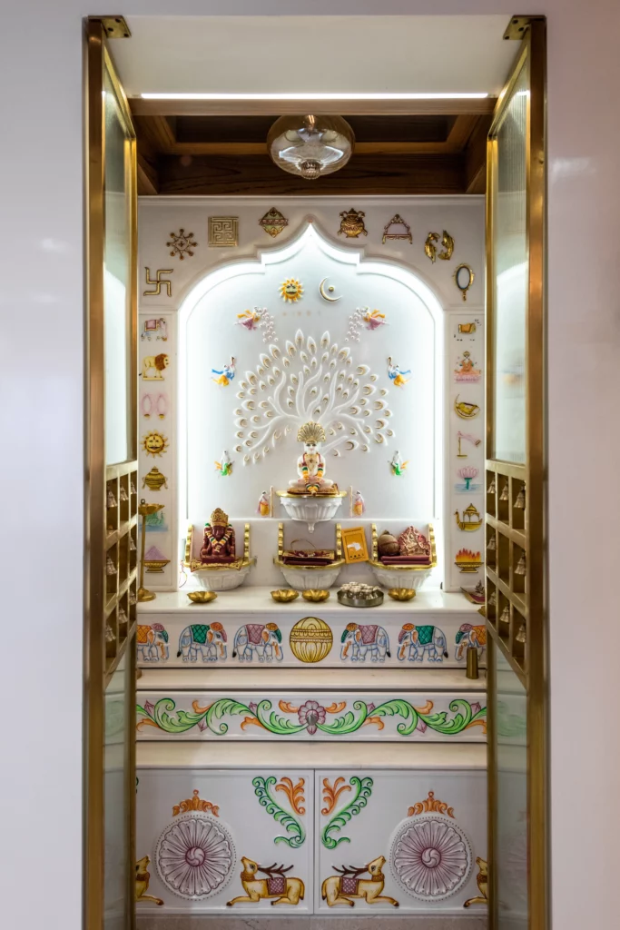 ss-19-residence-4bhk-vastrapur-15