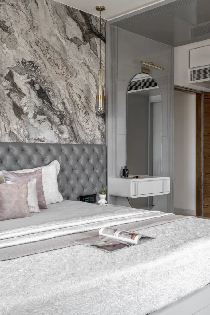 ss-19-residence-4bhk-vastrapur-19