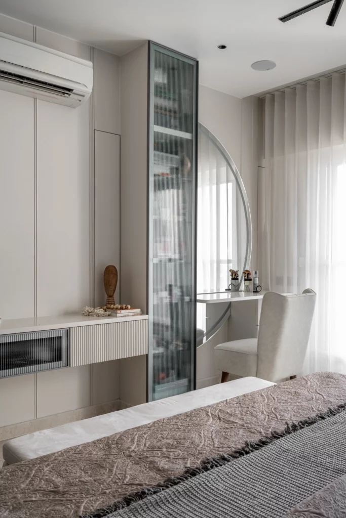 ss-19-residence-4bhk-vastrapur-24