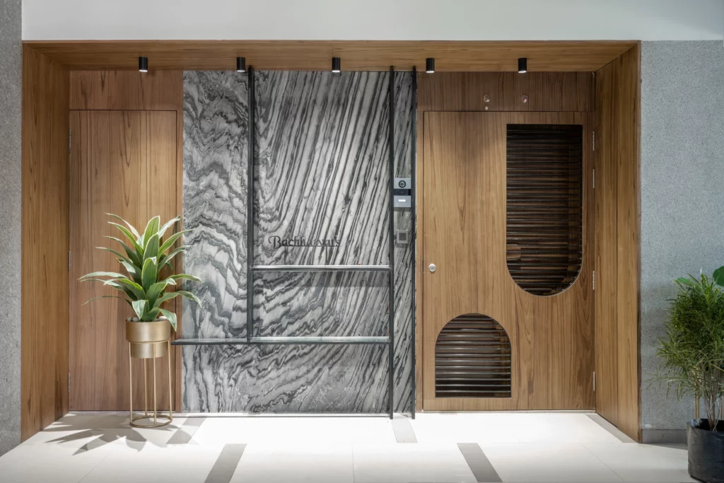 ss-19-residence-4bhk-vastrapur-9